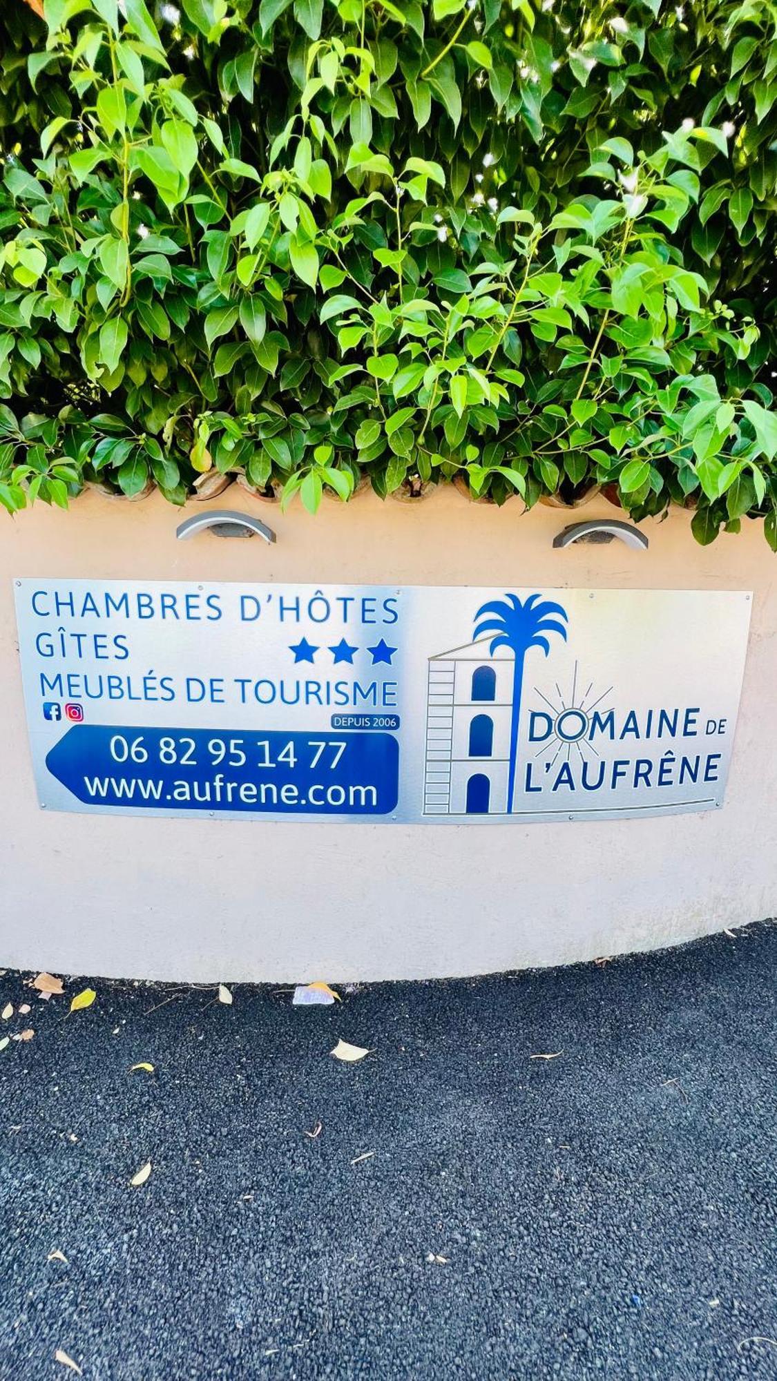 Domaine De L'Aufrene Panzió Hyères Kültér fotó